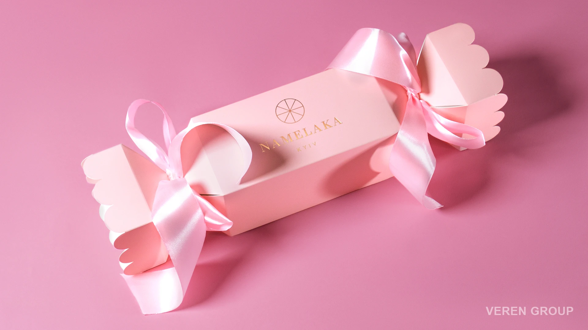 Упаковка для кондитерского магазина Namelaka Kyiv (Gold)