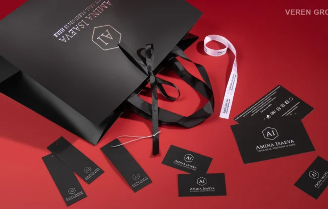 Упаковка для женской одежды Amina Isaeva