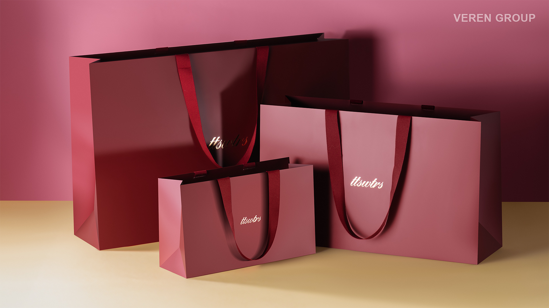 Лимитированная серия упаковки для одежды бренда TTSWTRS