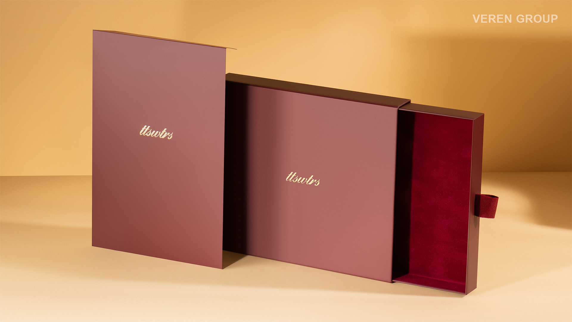 Лимитированная серия упаковки для одежды бренда TTSWTRS