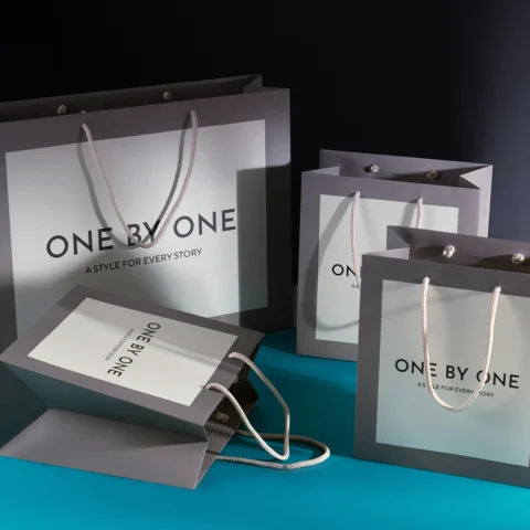 Картонні пакети для офлайн-продажів One&nbsp;by&nbsp;One